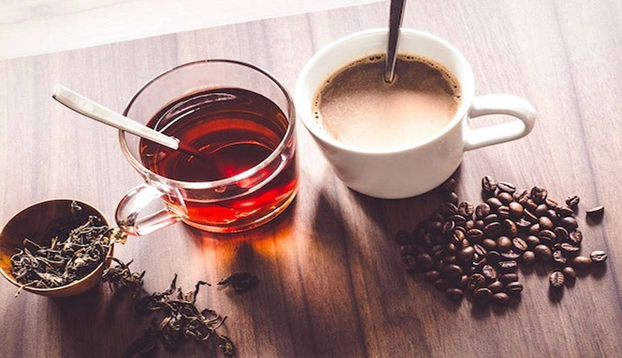 Comparing the caffeine content of coffee and green tea