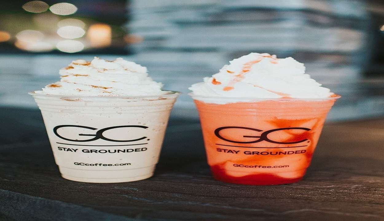 Gravity coffee producing strong, harmonious tastes