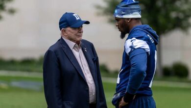 Cowboys player